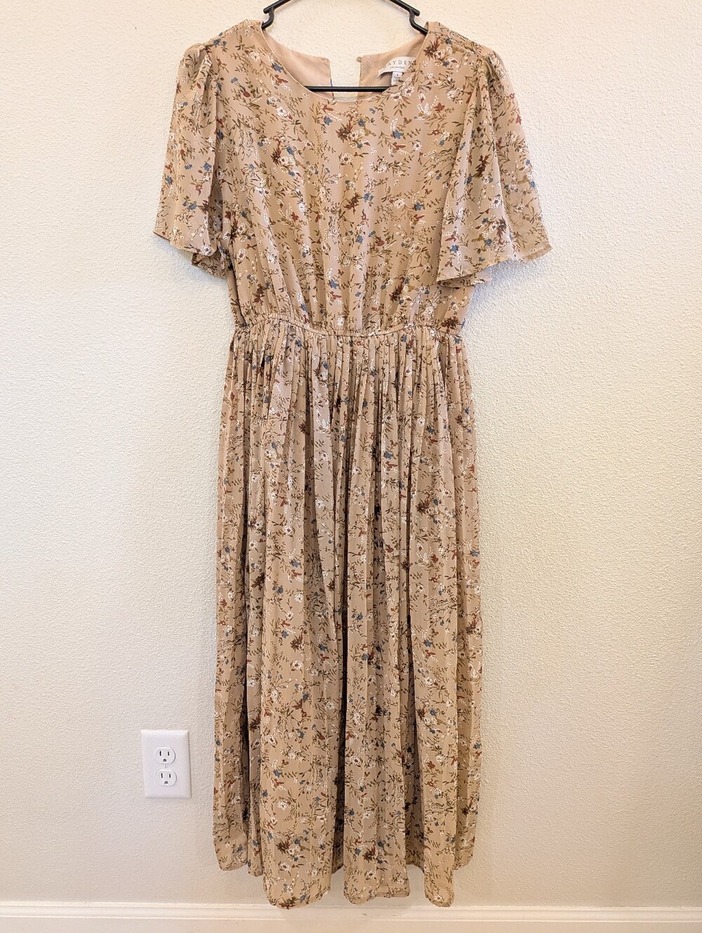 Beige Floral Maxi Dress with Flutter Sleeves - Women's Elegant Summer Dress